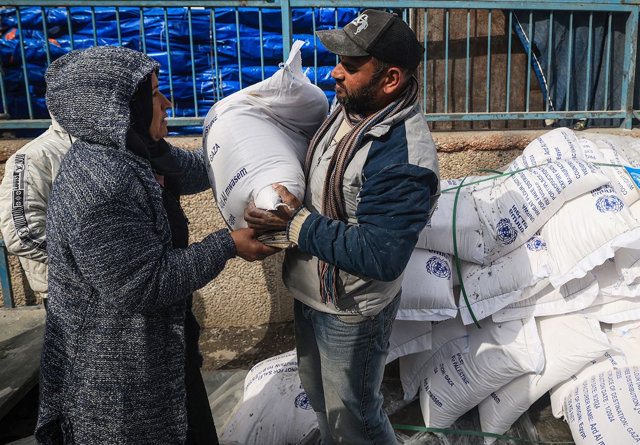 Nur humanitäre Hilfe? UNRWA-Nahrungsmittelhilfe für vertriebene Palästinenser in Rafah im südlichen Gazastreifen.