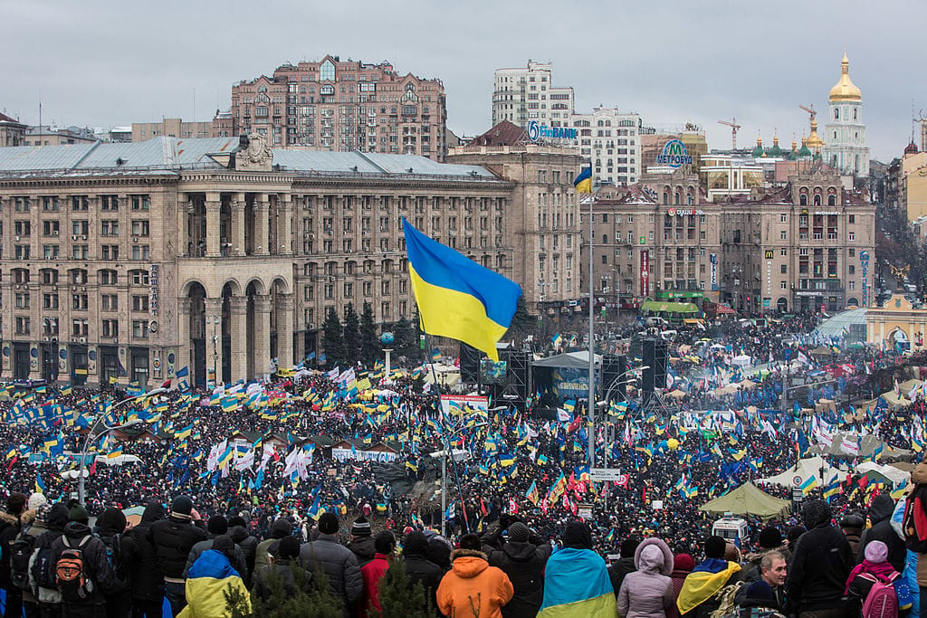 Am 8. Dezember 2013 versammeln sich regierungskritische Demonstranten auf dem Unabhängigkeitsplatz in Kiew