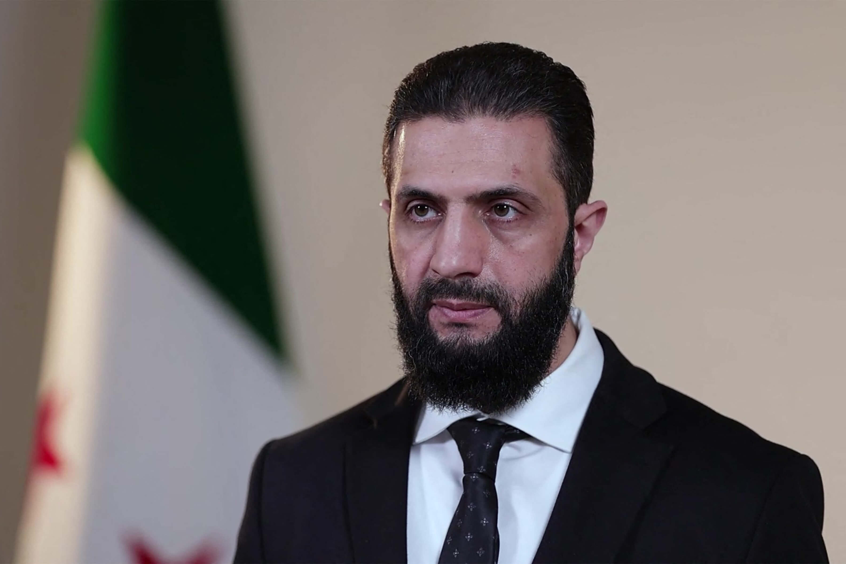 Nur drei Monate nach dem Sturz Assads kommt es unter der Führung von Ahmed al-Sharaa (Foto) zu einem der schlimmsten Massaker der letzten Jahre.