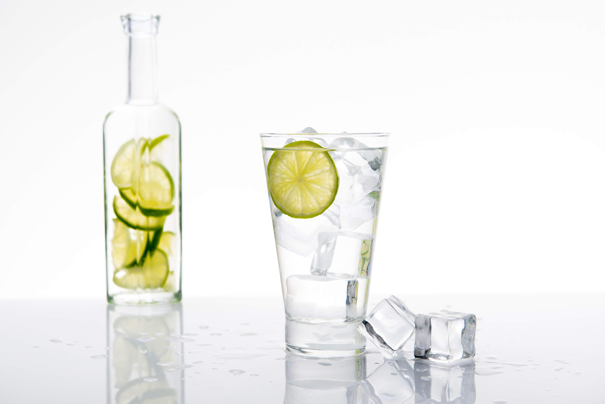 Auf 20 Seiten wird ausgeführt, warum das Etikett auf der Gin-Flasche so nicht stimmt. (Symbolbild)