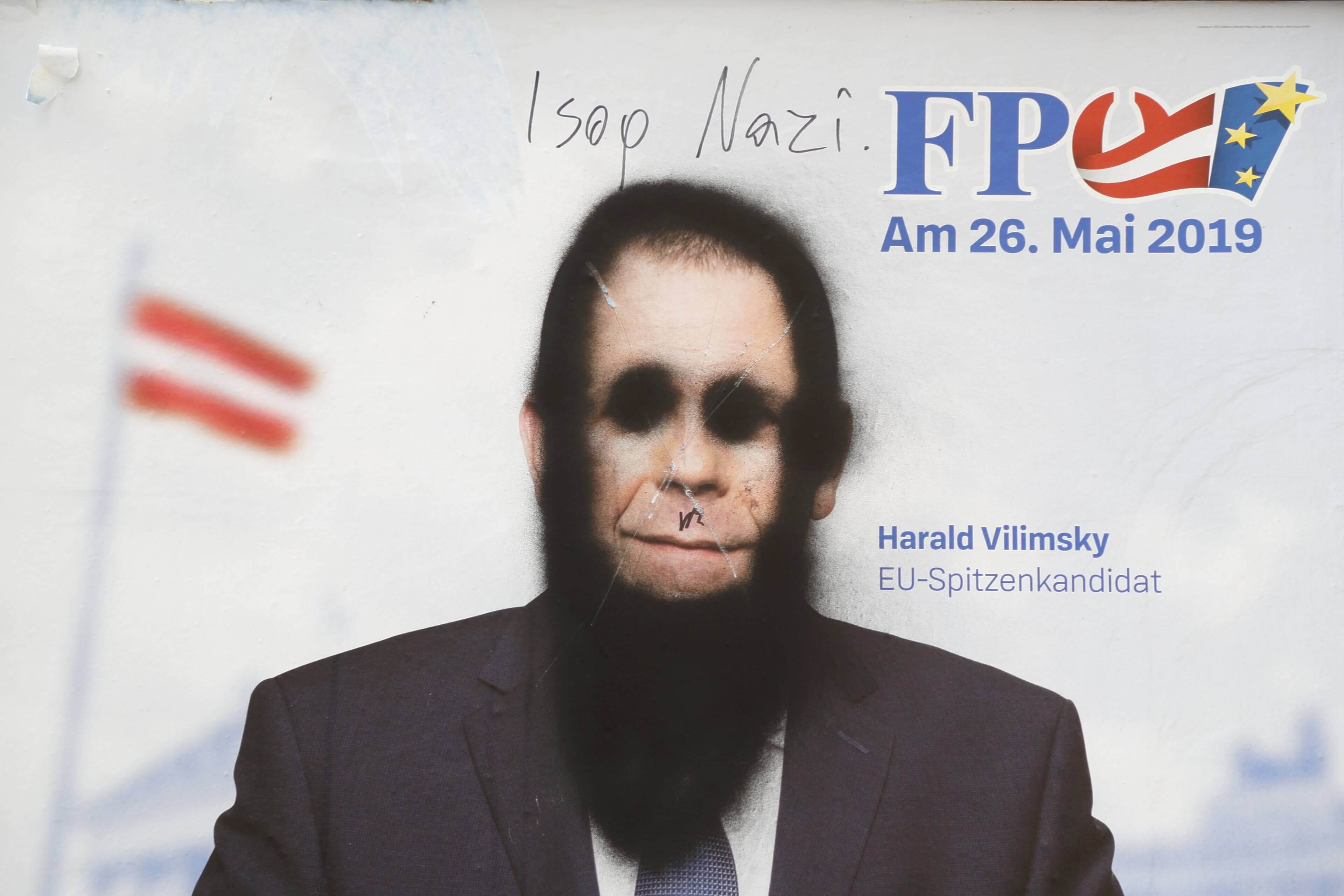 Ein verschandeltes FPÖ-Wahlplakat aus dem Jahr 2019
