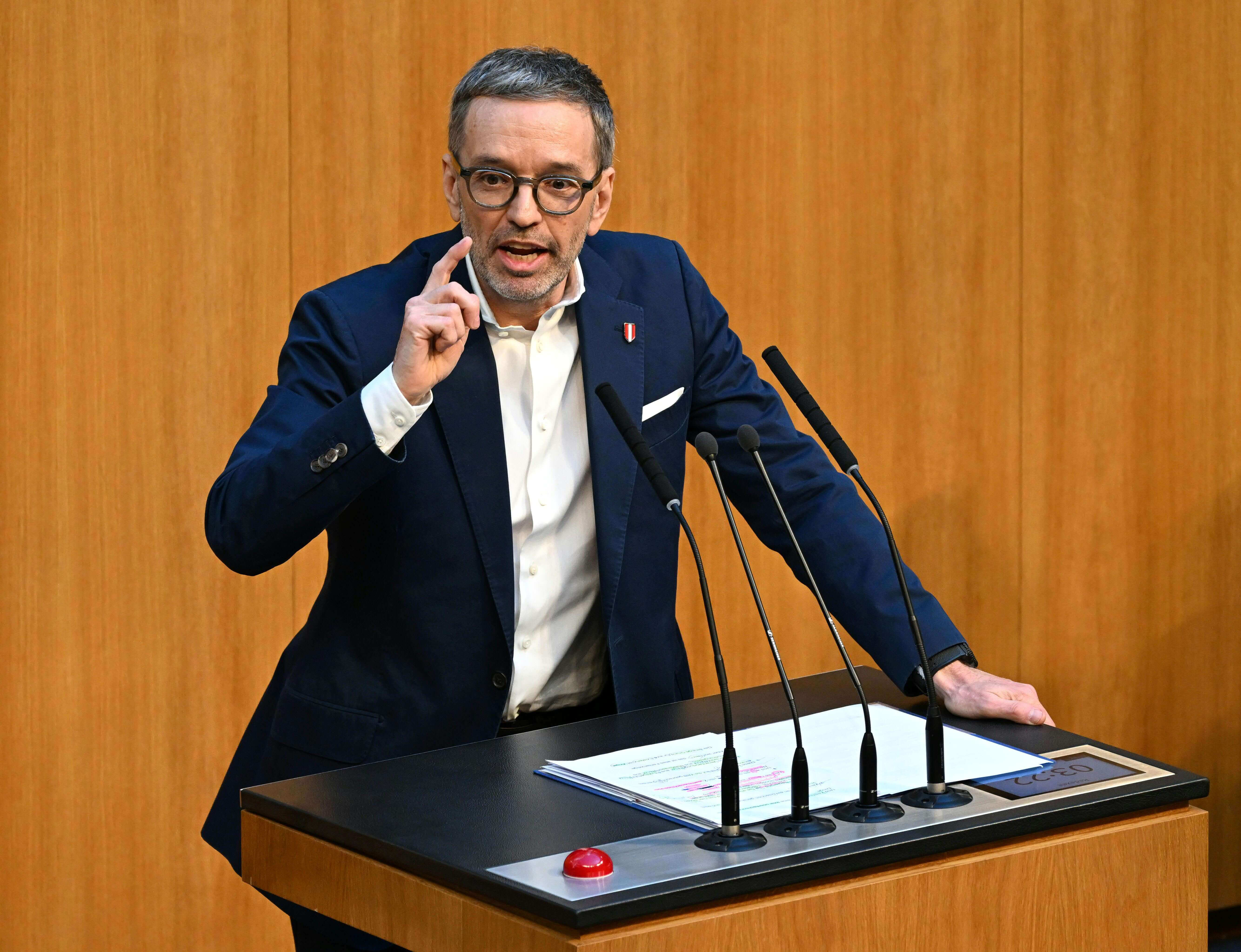 Die Regierung müsse andere Prioritäten setzen, fordert Kickl (Bild).
