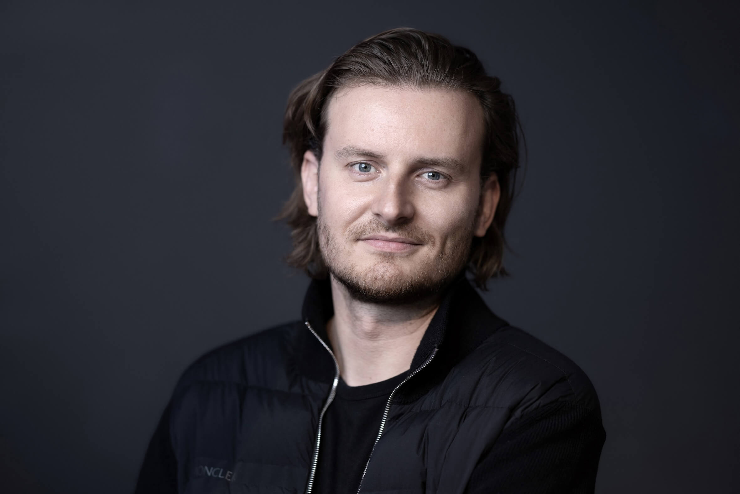 Eric Demuth (Bild), CEO des Fintech- und Einhorn-Unternehmens Bitpanda, warnt die Europäer: Trump spielt nur mit euch.