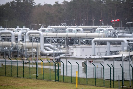 Blick auf Rohrsysteme und Absperrvorrichtungen in der Gasempfangsstation der Ostseepipeline Nord Stream 2 in Mecklenburg-Vorpommern.