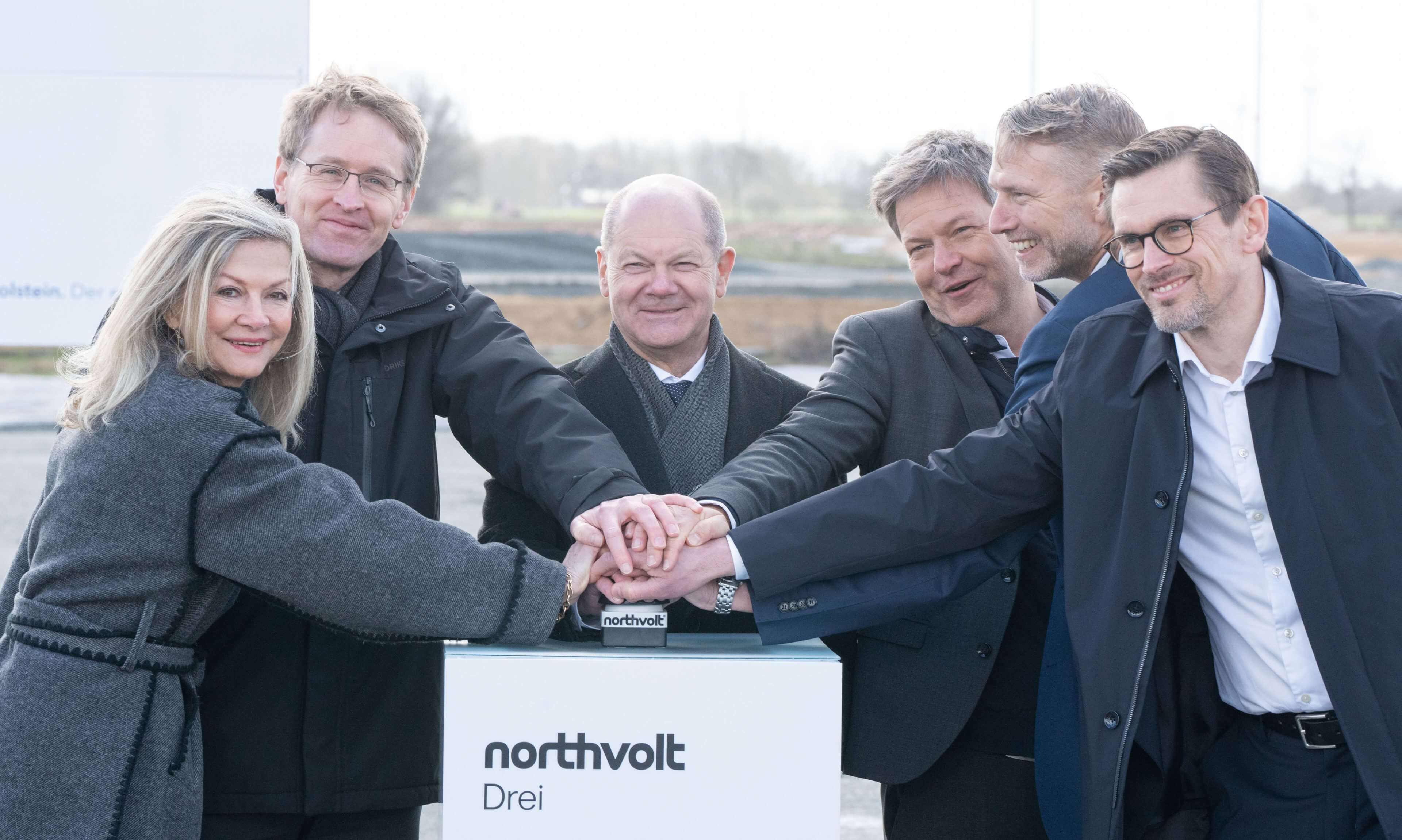 Beste Laune beim Baubeginn des Northvolt-Werks.