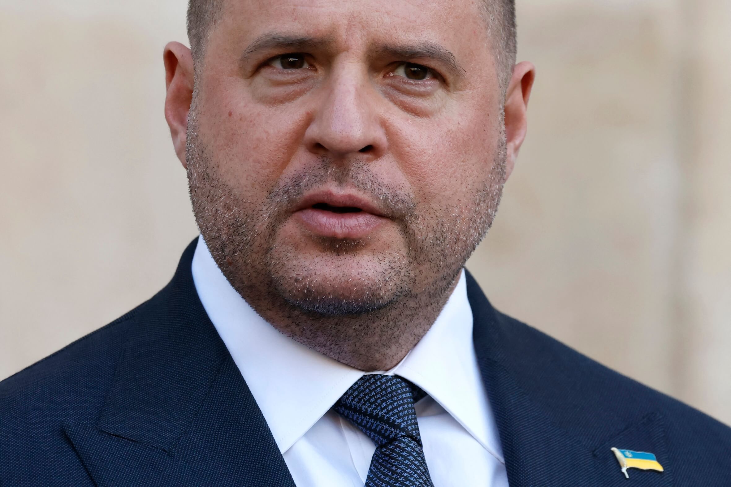 Er gilt als graue Eminenz im Präsidentenbüro: Andrij Jermak, Selenskyjs mächtiger Stabschef.