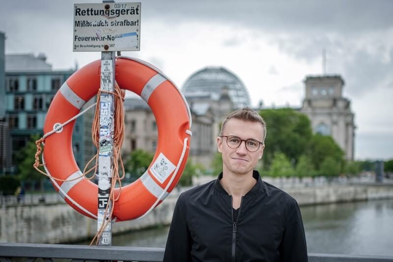 Julian Pahlke: Einst bei Seenorettern von „Jugend Rettet“, heute für die Grünen im Parlament