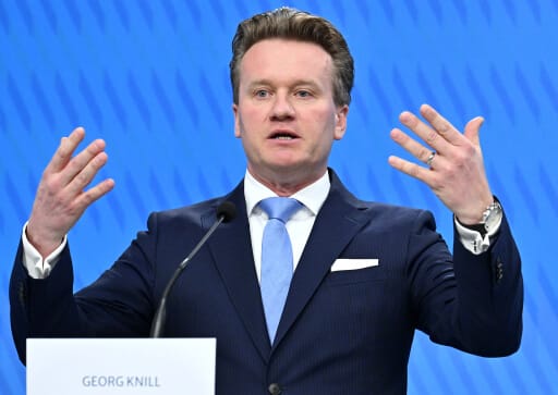 Georg Knill (Bild), Präsident der Industriellenvereinigung, kritisiert die EU-Klimaziele angesichts gewaltiger finanzieller Lasten für die Industrie.