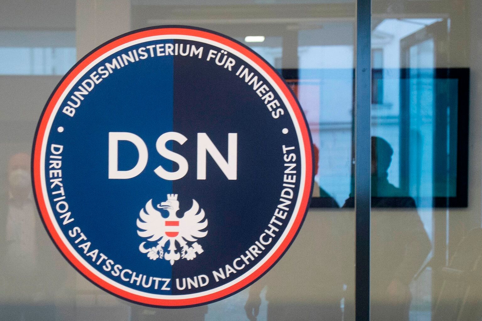 Die Direktion Staatsschutz und Nachrichtendienst (DSN) ist seit dem 1. Dezember 2021 die Nachfolgeorganisation des Bundesamts für Verfassungsschutz und Terrorismusbekämpfung (BVT).