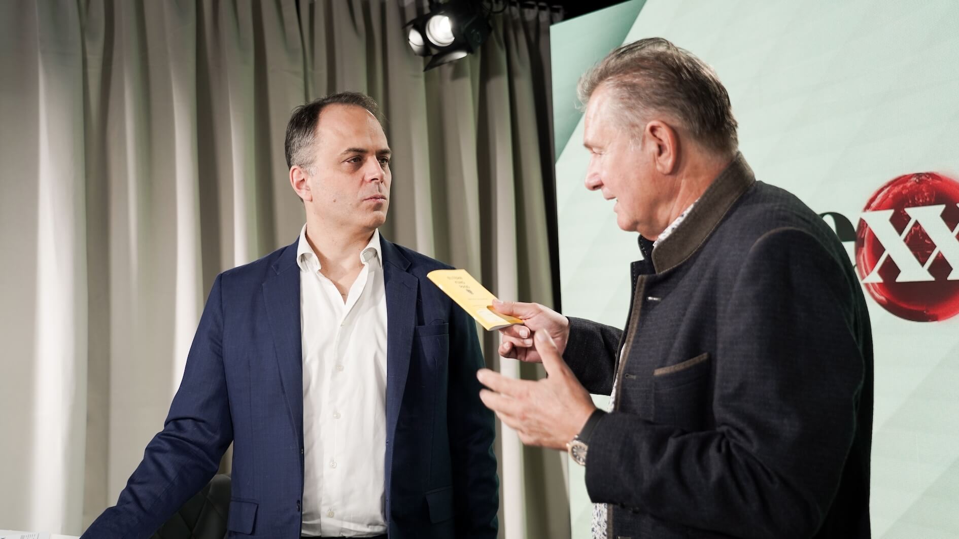 Teilzeit zerstört die medizinische Versorung, sagt Breinl (r.) im Gespräch mit exxpress-Redakteur Stefan Beig (l.): „Ein Teilzeit-Mitarbeiter wird niemals die Leistung einer Vollzeitkraft erbringen.“