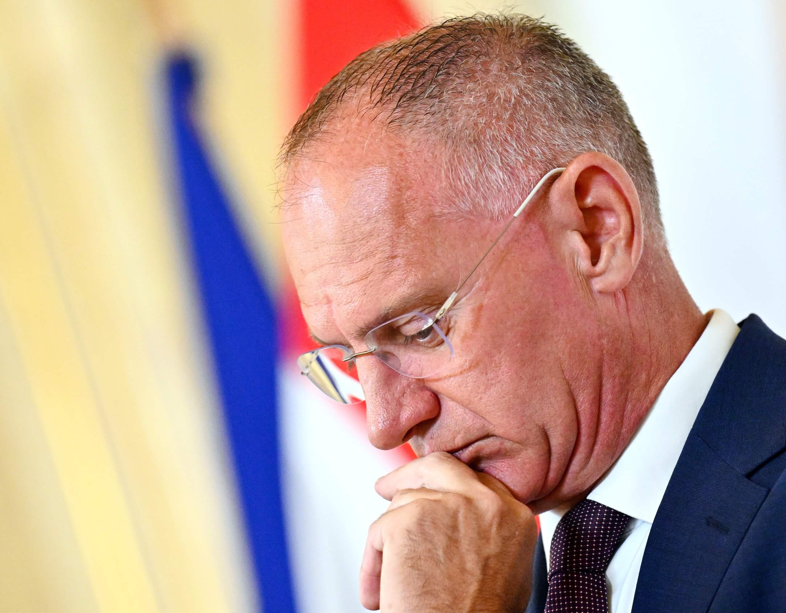 Massiver Asyl-Zuzug in den Jahren 2022 und 2023 setzt bis heute Innenminister Karner (Bild, ÖVP) unter Druck.