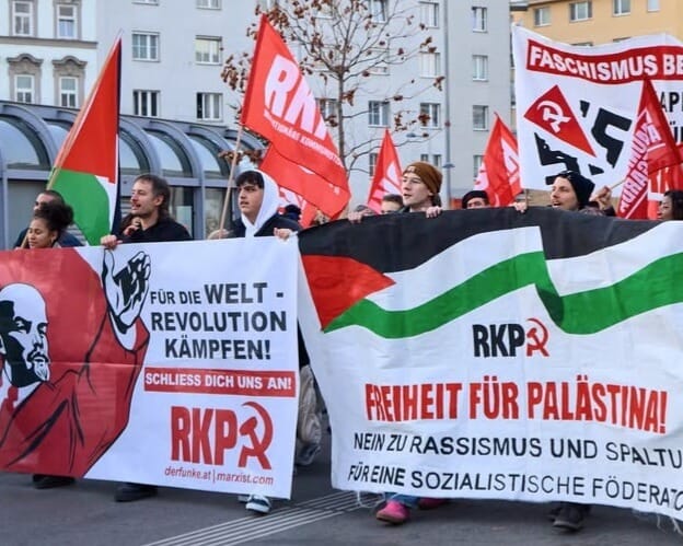 Kommunisten gemeinsam mit dem politischen Islam auf zum letzten Gefecht für die Weltrevolution.