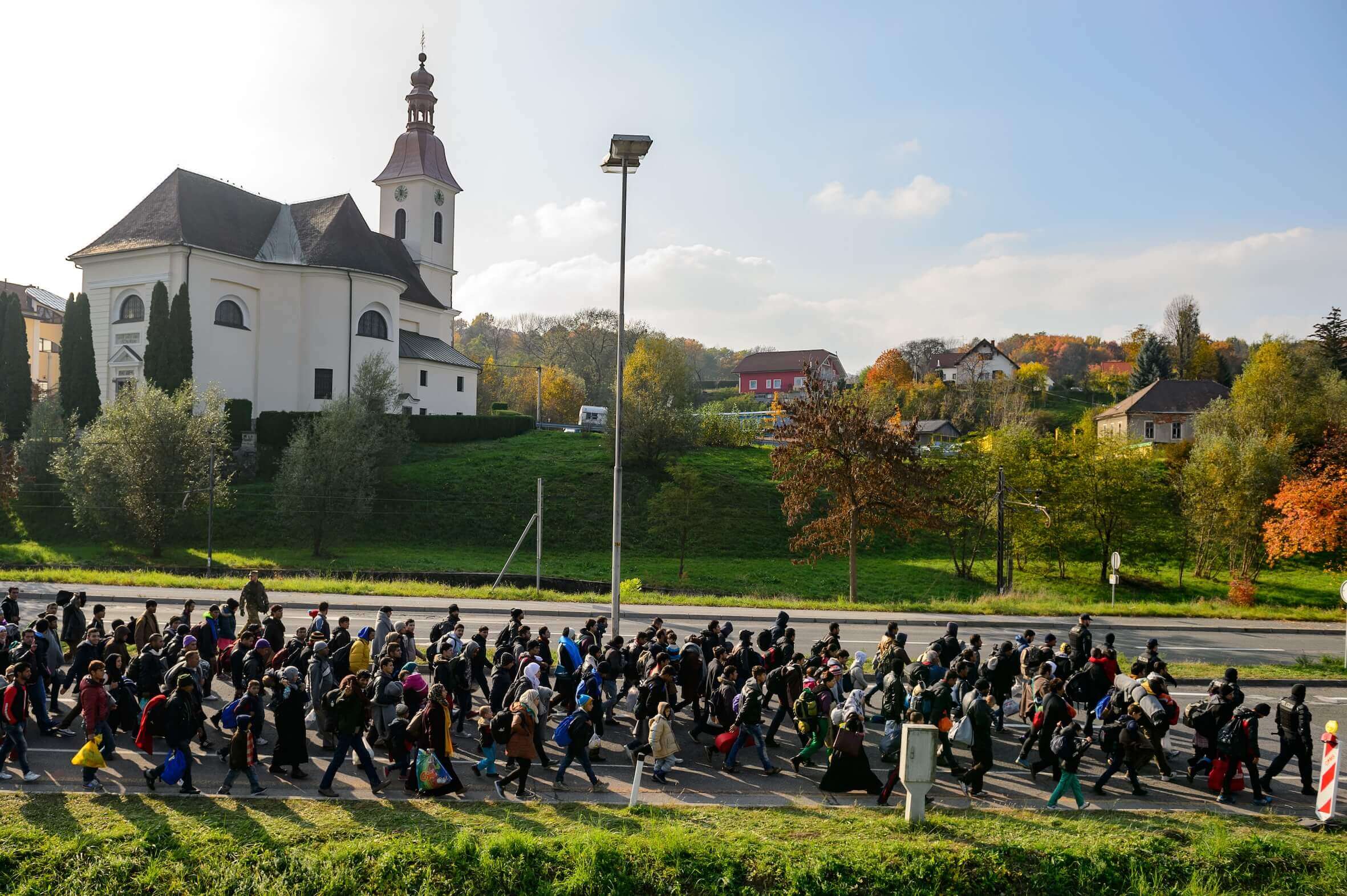 Sentilj, 31. Oktober 2015 – am Höhepunkt der Asylbewegung: Migranten auf dem Weg zur österreichischen Grenze.