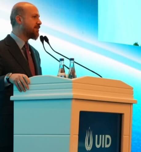 Bilal Erdoğan tritt oft bei UID-Veranstaltungen auf - hier im Dezember in der Türkei.