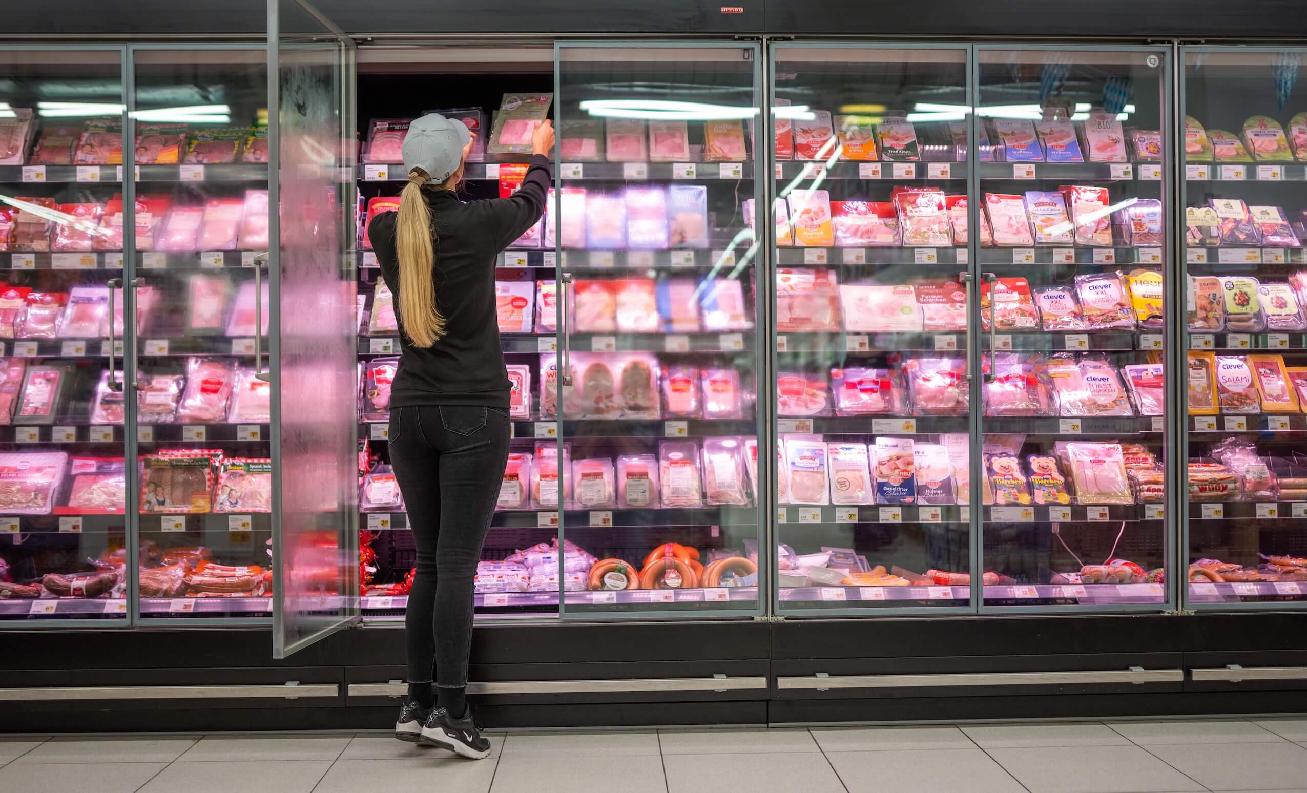 „Sichtbar und leserlich“: Im Markt entscheidet sich, wie streng die neue Kennzeichnungspflicht umgesetzt wird.