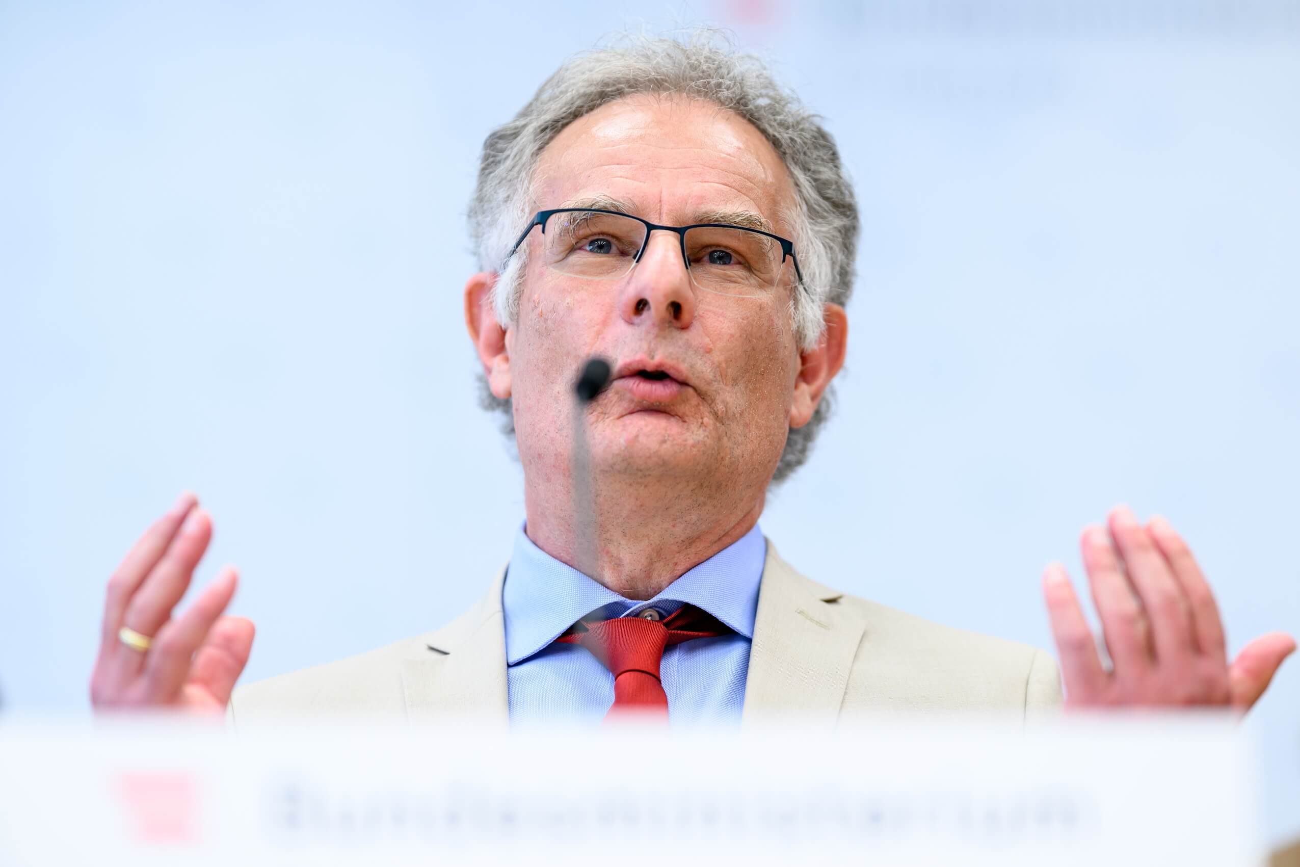 Finanzminister Markus Marterbauer (SPÖ) bezeichnet eine Zuckersteuer als „interessante Idee“.