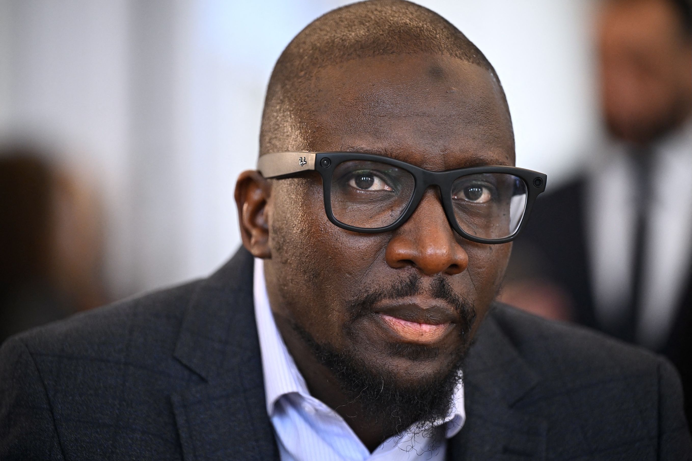 Aly Diouara, der neue Bürgermeister von La Courneuve, gehört der linksradikalen Partei La France insoumise an.