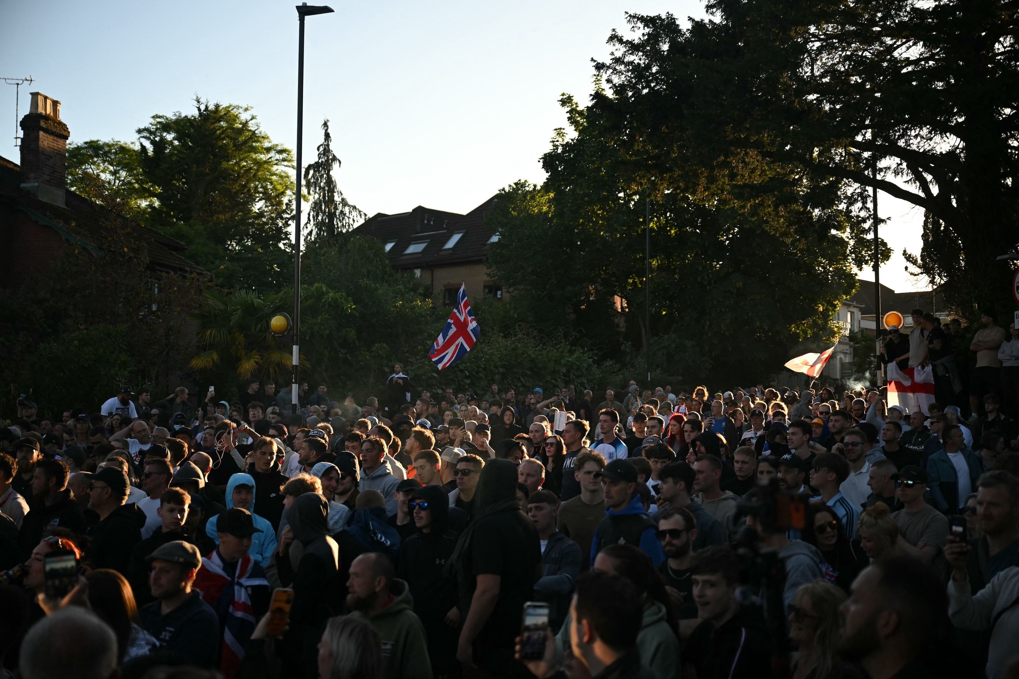 Die Proteste nach dem Mord an Henry Nowak eskalierten in Southampton – der Fall erschüttert ganz Großbritannien.