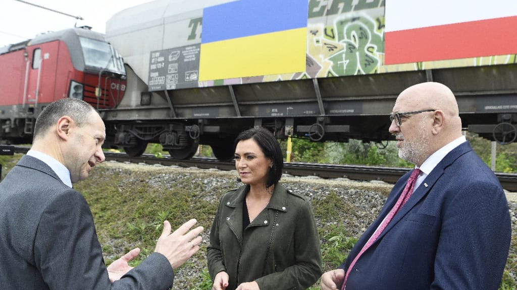 Getreidelieferung aus der Ukraine: Erster Güterzug in Österreich angekommen - economy - exxpress Nachrichten