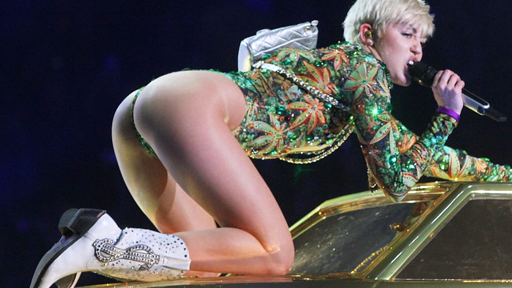200 Millionen Streams! Miley Cyrus bricht alle Rekorde - lifestyle - exxpress Nachrichten