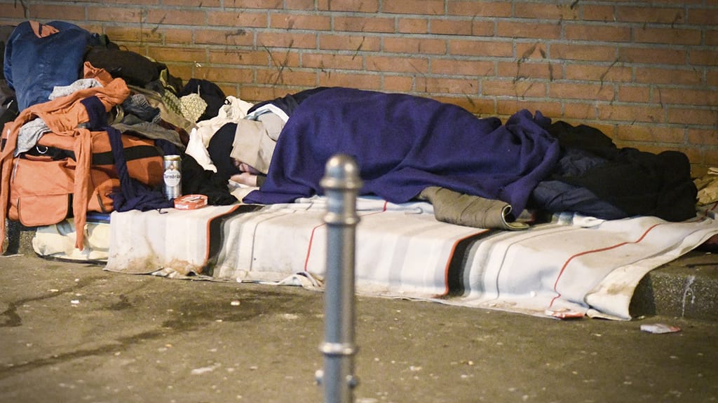 Obdachlose nach drei Angriffen in Angst: Wann schlägt der Täter wieder zu? - politik - exxpress Nachrichten