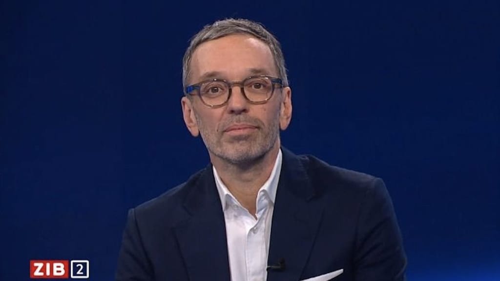 Kritik an Luxus-Gagen: Kickl kündigt im ORF das Aus der ORF-Steuer an - politik - exxpress Nachrichten