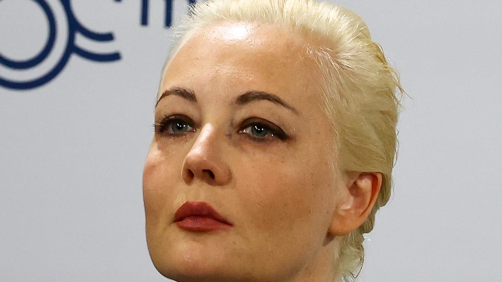 Nawalny kurz vor Tod an Ehefrau: „Du bist mir in jeder Sekunde nahe“ - politik - exxpress Nachrichten