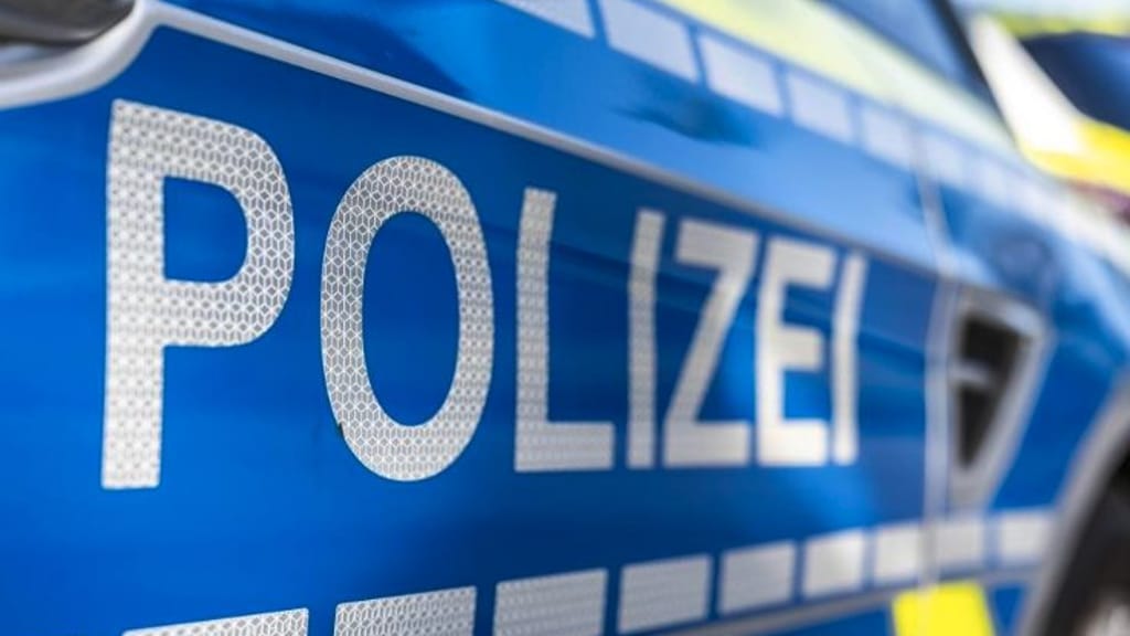 Kruzifix! Bekiffter Chauffeur fährt Pfarrer (69) heim nach Österreich – Festnahme - news - exxpress Nachrichten