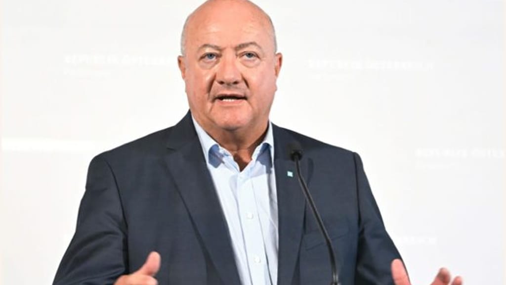 Flüchtlinge überrennen rotes Wien: ÖVP gibt SPÖ-geführter Stadtregierung die Schuld - politik - exxpress Nachrichten