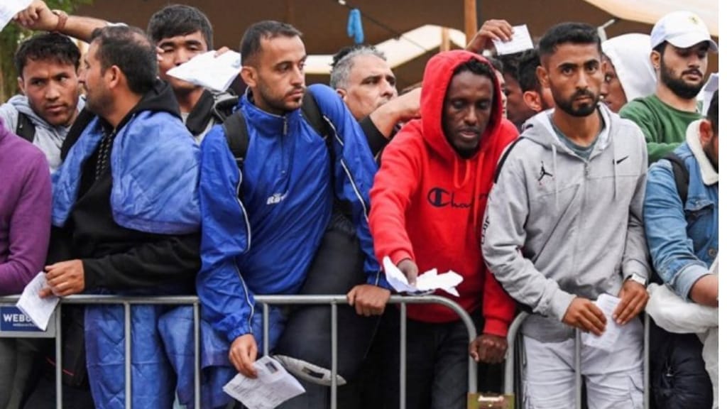 INSA-Meinungsforscher: "Mehrheit für spürbare Korrektur bei Migration" - politik - exxpress Nachrichten