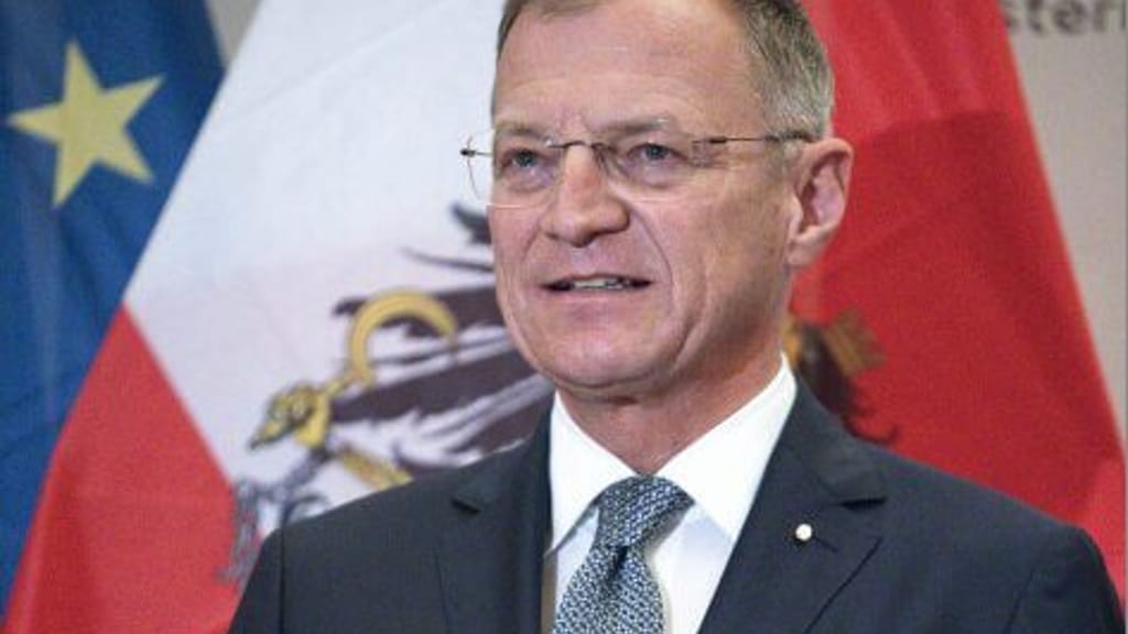Politiker-Gehälter: Top-Leute im Bund bremsen, Gagen-Kaiser am Land geben Vollgas - politik - exxpress Nachrichten