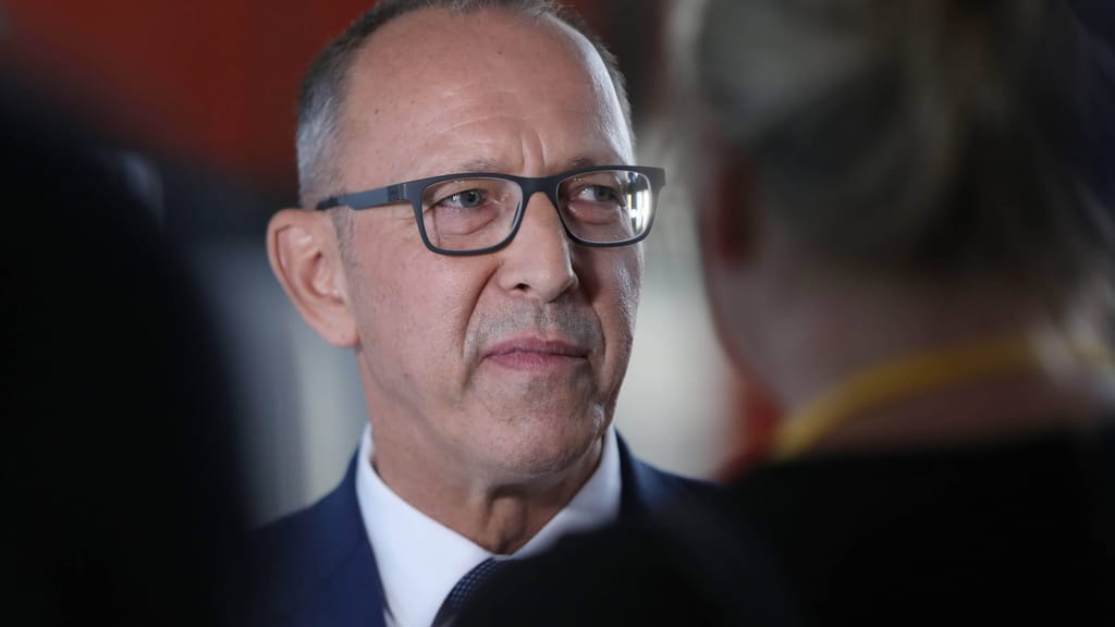 Muss AfD schon um neue Macht bangen? Wahlleiter überprüft Ergebnis zur Sachsen-Wahl - politik - exxpress Nachrichten