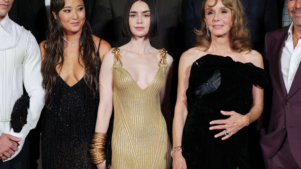 "Emily in Paris": Hit-Serie spaltet die Pariser Bevölkerung - lifestyle - exxpress Nachrichten