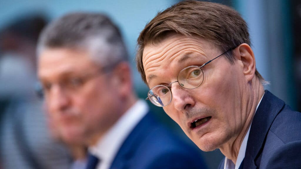 Lauterbach gesteht ein: Die Impfung führt zu Long Covid! - politik - exxpress Nachrichten