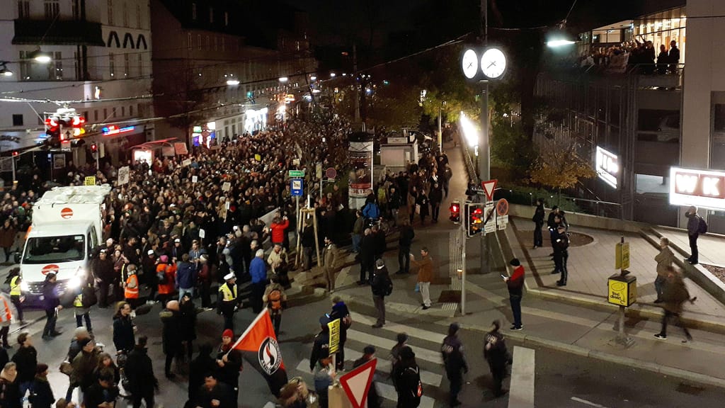 Nicht schon wieder: Die Donnerstagsdemos sind zurück - politik - exxpress Nachrichten