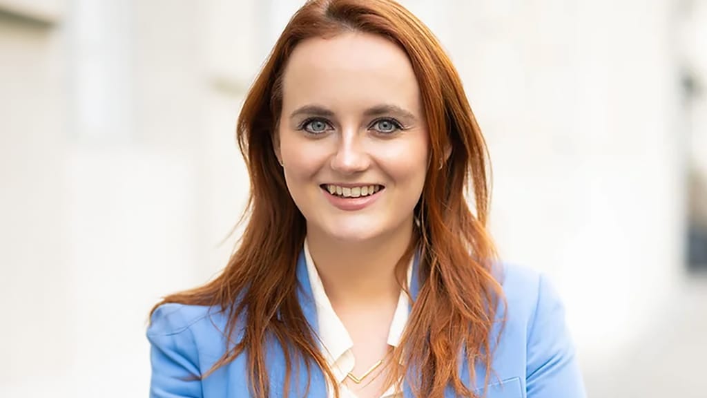 Laura Sachslehner: Demonstrationen gegen die Demokratie - meinung - exxpress Nachrichten