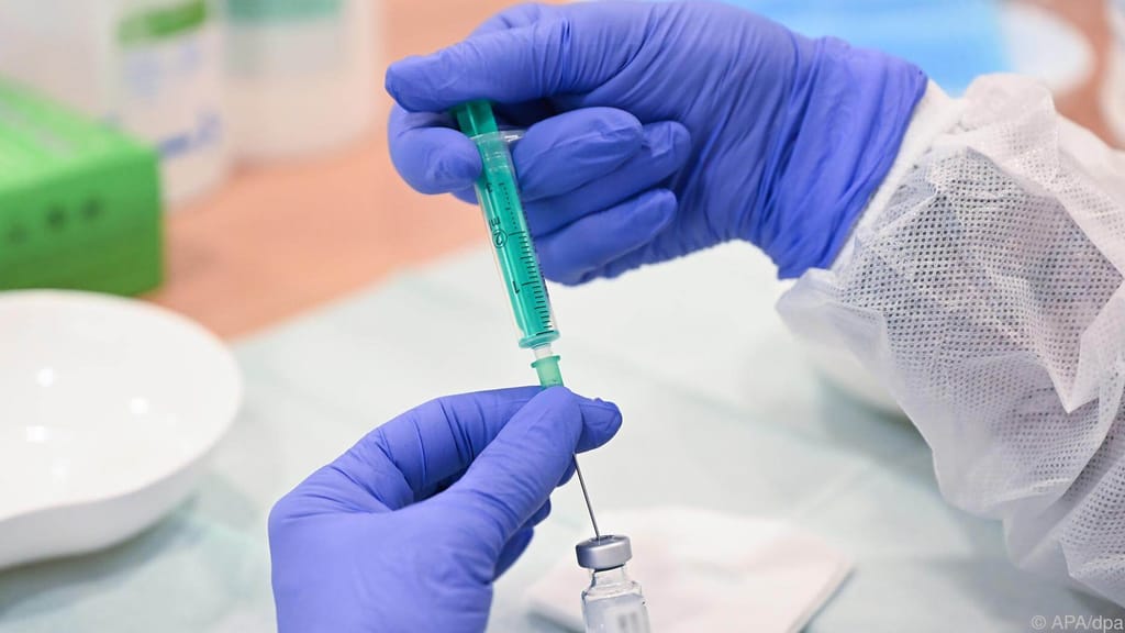 Medizinerin macht "Turbokrebs" für Übersterblichkeit verantwortlich - news - exxpress Nachrichten