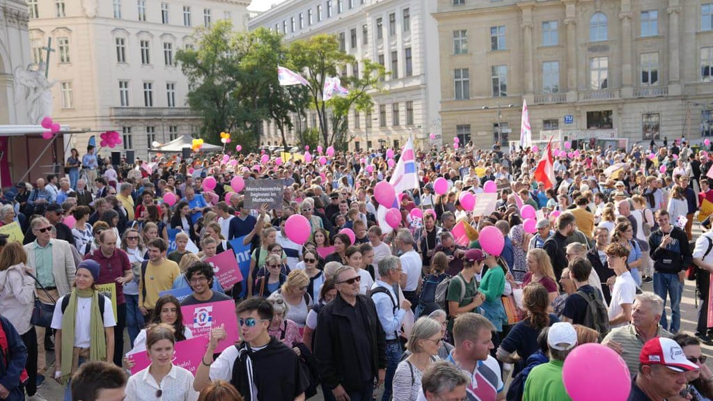"Marsch fürs Leben": Grüne rufen zu gewaltbereiten Protesten auf - politik - exxpress Nachrichten