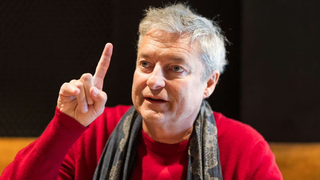 Alfred Dorfer im Interview: "Diese Wähler zu diffamieren, ist unglaublich menschenverachtend" - lifestyle - exxpress Nachr...