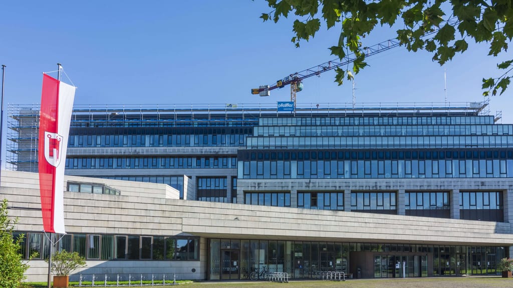 15 Millionen Euro Unterstützung: Landesregierung verrät nicht, wer Corona-Hilfen bekam - politik - exxpress Nachrichten