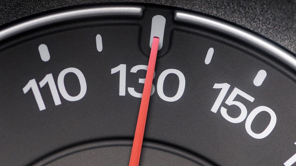 Weniger Verkehrstote: Experten der TU Wien fordern Tempolimits 30/80/100 - news - exxpress Nachrichten