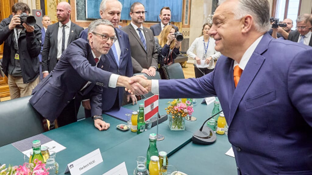 Angriff auf das woke Europa: Ungarn-Premier Orbán und FPÖ-Chef Kickl setzen auf Machtverschiebung in der EU - politik - ex...