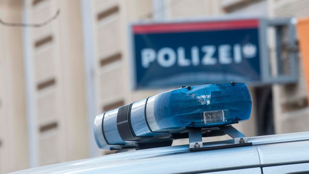 Mann (36) bedrohte Kinder und legte Feuer - news - exxpress Nachrichten