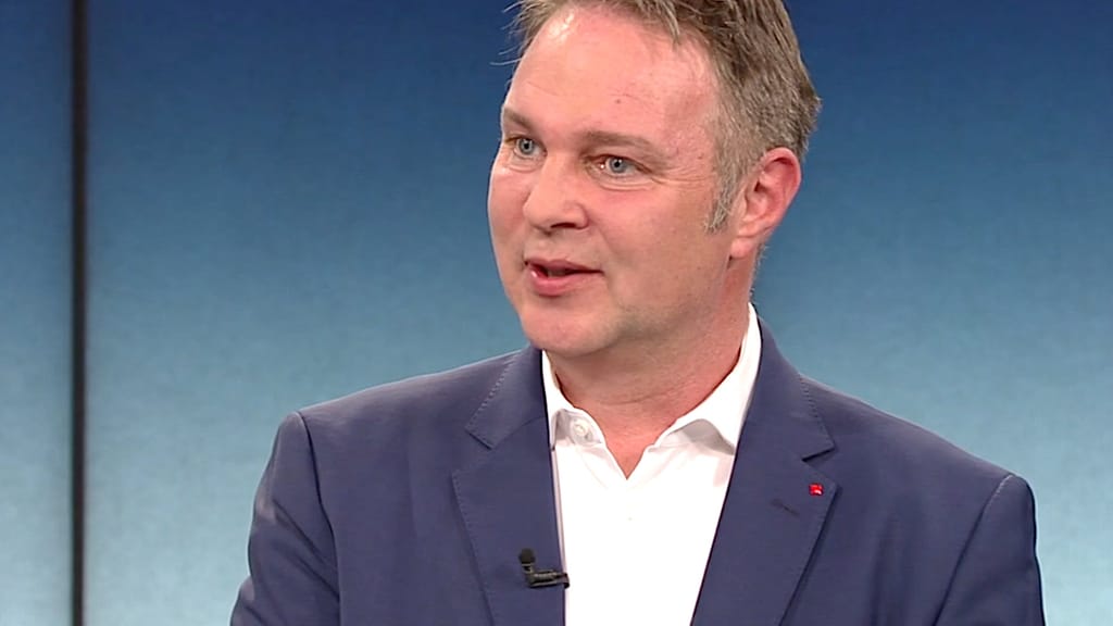 Jetzt ist es offiziell: Diese Frau folgt auf Andreas Babler - news - exxpress Nachrichten
