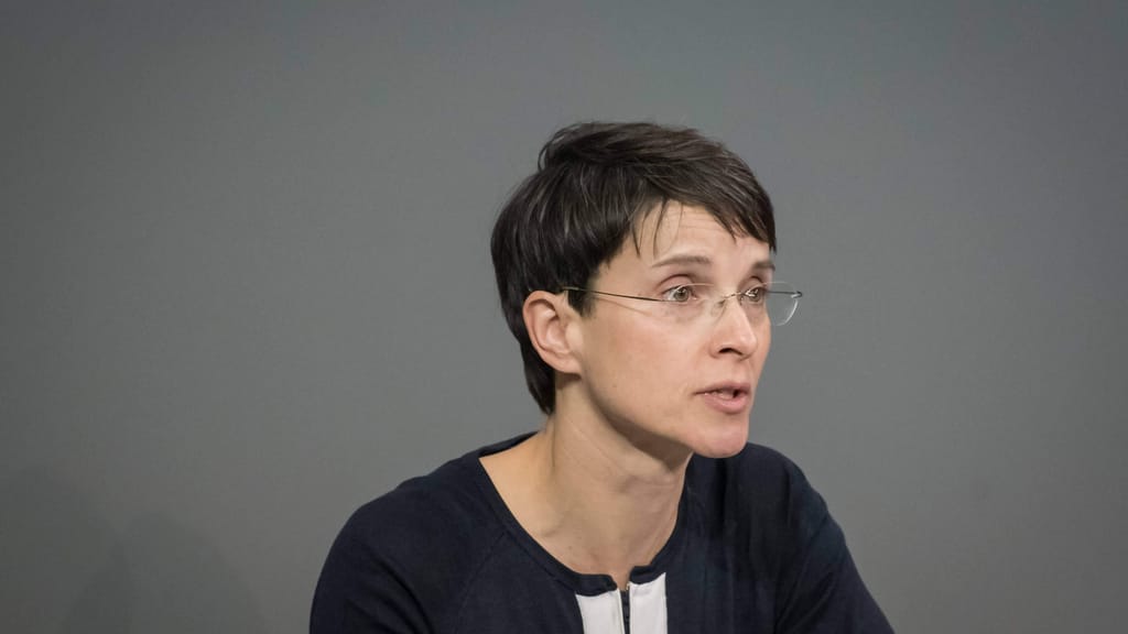 Ex-AfD-Politikerin Petry: „Wenn Frau Merkel ihr Buch rausbringt und dieses mit ‘Freiheit’ titelt, ist das eine absolute Fa...
