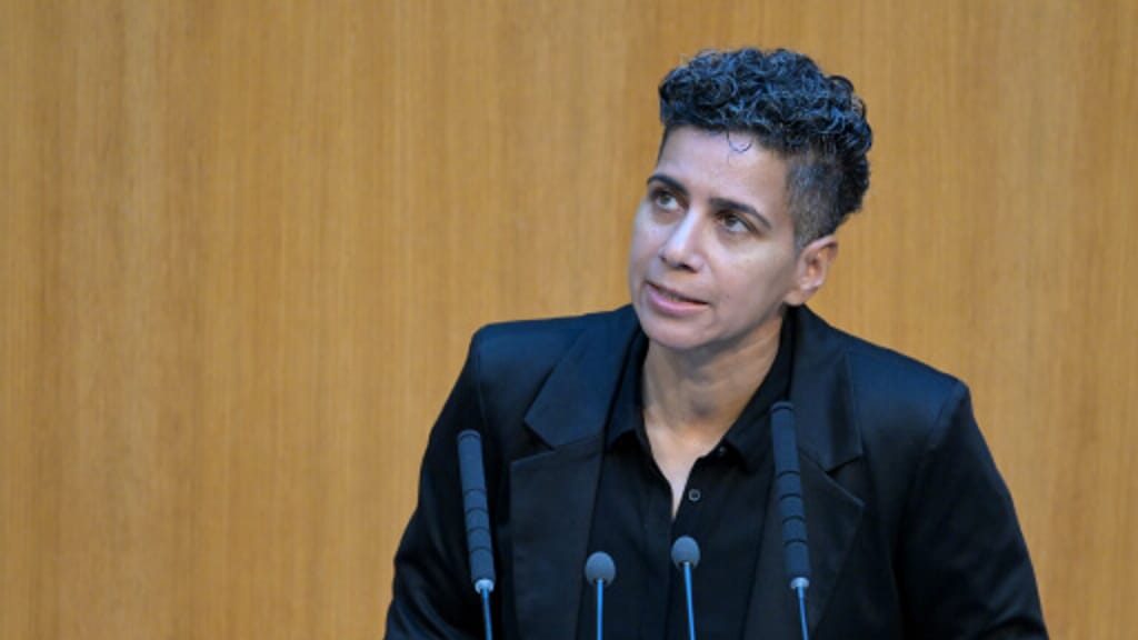 Grünen-Politikerin: „Ich kann mein Geschlecht nicht selbst bestimmen“ - politik - exxpress Nachrichten