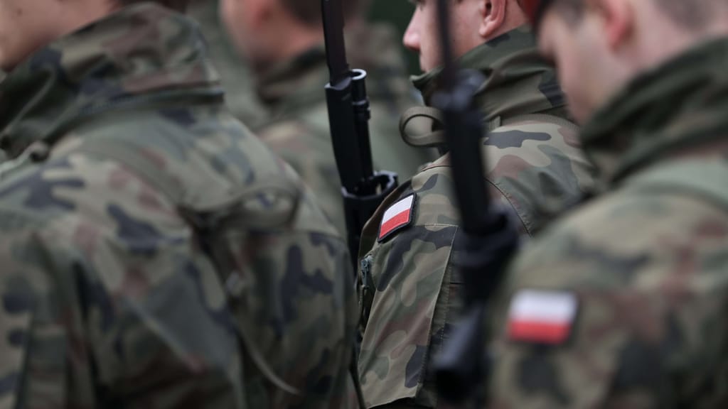Nach Russlands Angriffswelle: Polen rüstet Luftwaffe auf höchste Alarmstufe - news - exxpress Nachrichten