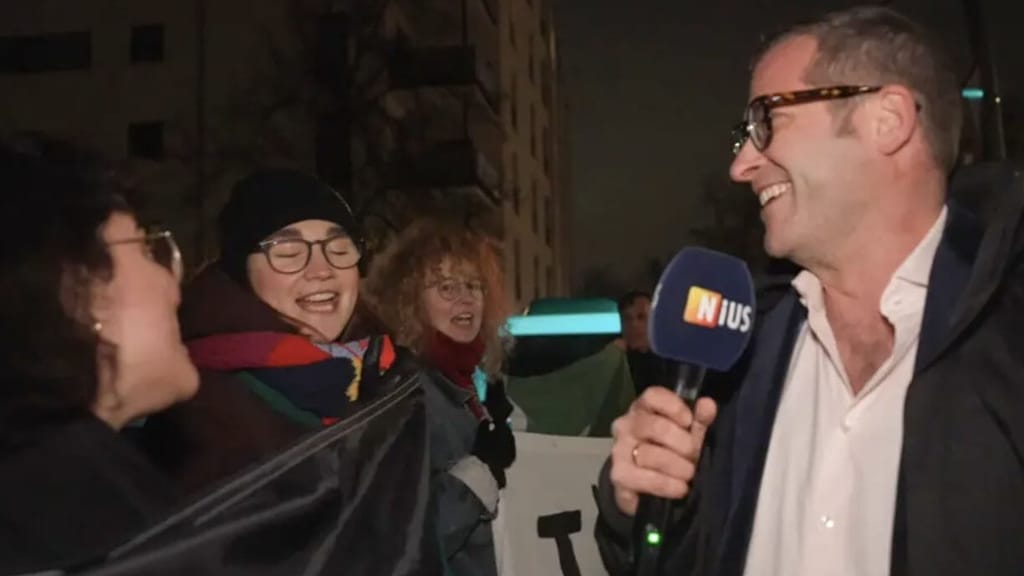 Video: Reichelt crasht grüne Anti-Reichelt-Demo! - politik - exxpress Nachrichten