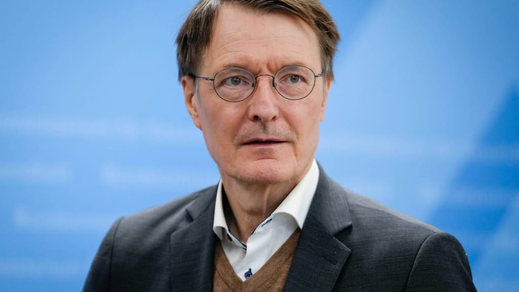 Paxlovid-Debakel: Karl Lauterbach und der Schatten eines Milliardenskandals - politik - exxpress Nachrichten