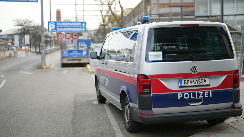 Schock-Fund: Leiche des verschwundenen Babys im Mistkübel entdeckt - news - exxpress Nachrichten